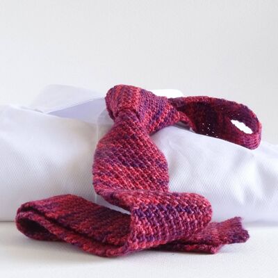 Carmine Red Hand-Knitted Tie