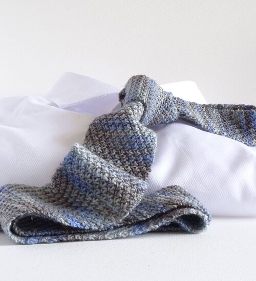 Morning Light Hand-Knitted Tie