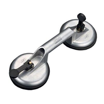 Double suction cup for lifting aluminum windows