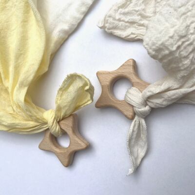 Wooden grasping toy with muslin cloth "Star"