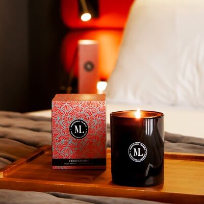 Scented candle 220g L'ENVOUTANTE