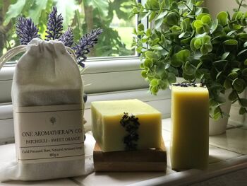 Savon Végétalien Patchouli & Orange Douce | Une compagnie d'aromathérapie. 1