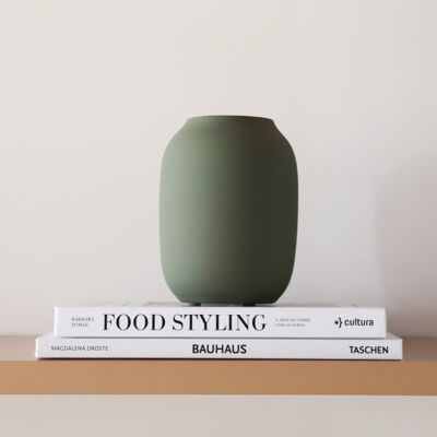 The Island Collection 03 vase Olive green