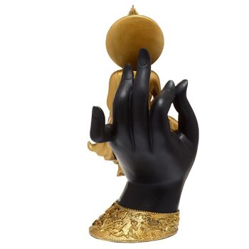 Bouddha thaïlandais d'or se reposant dans une main 3