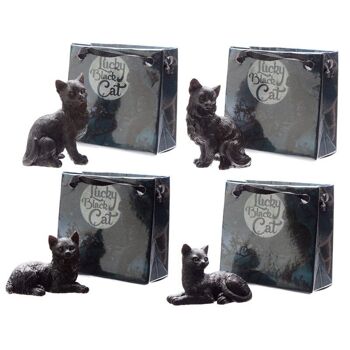 Chat noir porte-bonheur dans un mini sac cadeau 2