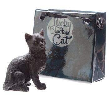 Chat noir porte-bonheur dans un mini sac cadeau 3