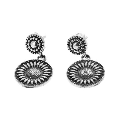 Silver earrings with two engraved medals