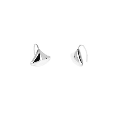 Petal smooth silver earrings