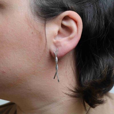 Silver earrings with two twisted rods