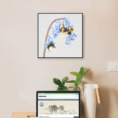 Wandkunsttafel, Biene auf Blubell, von Jane Bannon