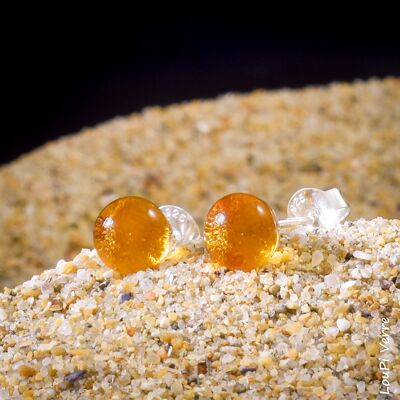 Amber ear studs