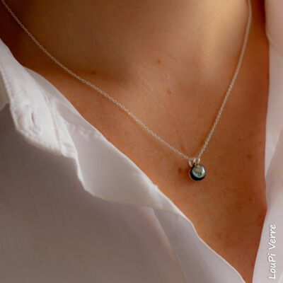 Light lagoon pearl necklace