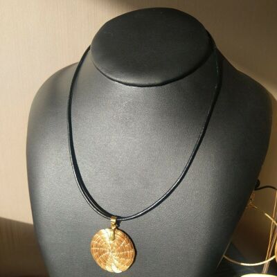 "Cotton Mandala" necklace made with Capim Dourado, "Vegetal Gold" from Brazil, Tocantins.