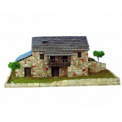 Building Kit Traditional Spanish House Léon- Steen