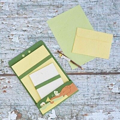 Colourful Elephant Dung Stationery Folder Set - Green