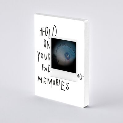 Fading Memories | Graphic Thermo L - A5+ | 3,5 mm Punktraster | 120 g Premium-Papier | JeansLabel weiß | nachhaltig produziert in Deutschland