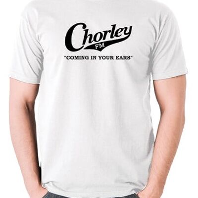 Maglietta ispirata a Alan Partridge - Chorley FM, Coming In Your Ears bianca
