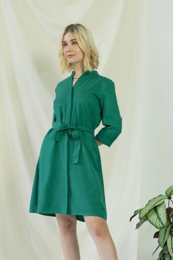 Narine | Robe chemise à manches longues en vert 5
