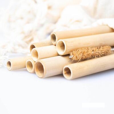 6 pajillas de bambú en una bolsa de tela