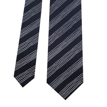 Cravate, modèle White Lines