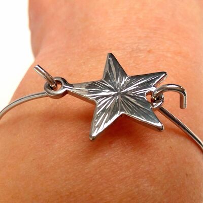 Pulsera esclava estrella latón