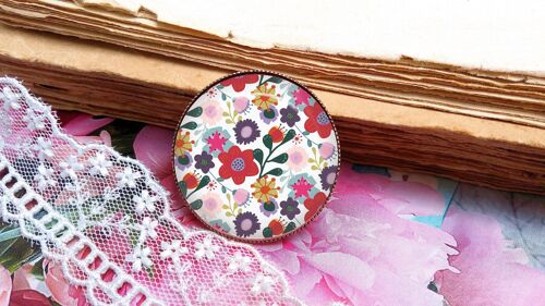 Broche cabochon liberty femme