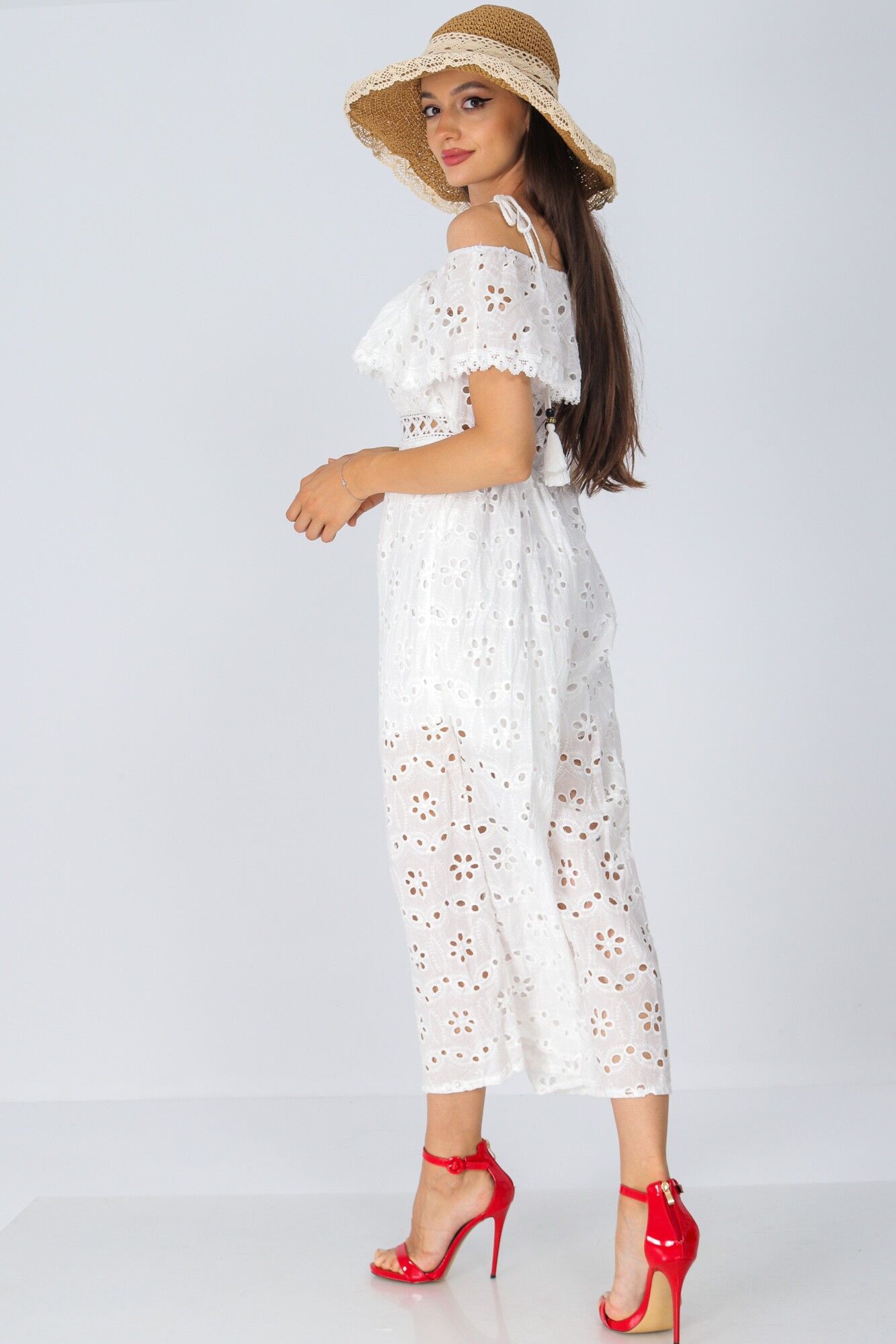 Tuta in cotone Aimelia T446 in Bianco, con scollo a bardot.