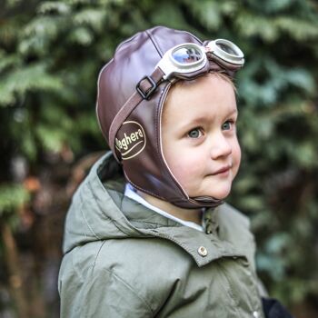 Bonnet et lunettes de pilote de course 2