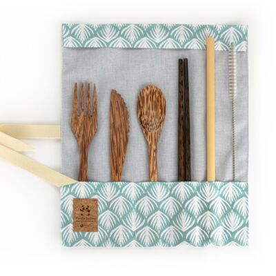 Coconut wood cutlery set with chopsticks - turquoise pattern