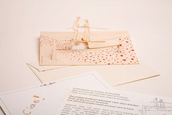 Mariage - carte de voeux en bois avec motif pop-up 1