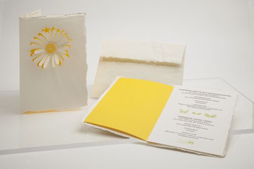 Blüte - Klappkarte aus Büttenpapier