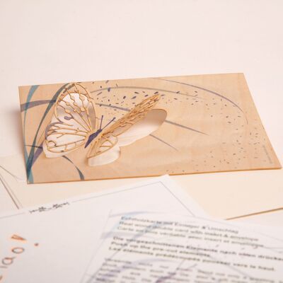 Papillon - carte de voeux en bois avec motif pop-up