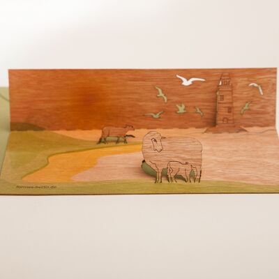 Sheep on dyke - tarjeta de felicitación de madera con motivo emergente