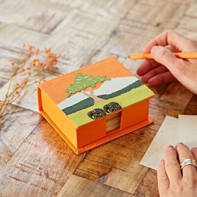 Porta banconote in carta di sterco di elefante colorato - arancione