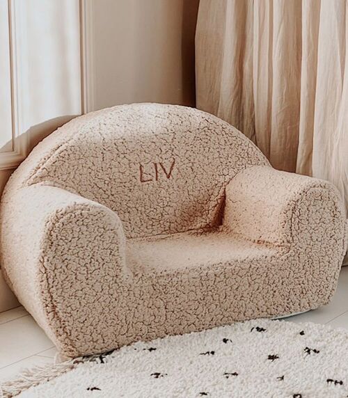Teddy - chair seat with an embroidered name in beige
