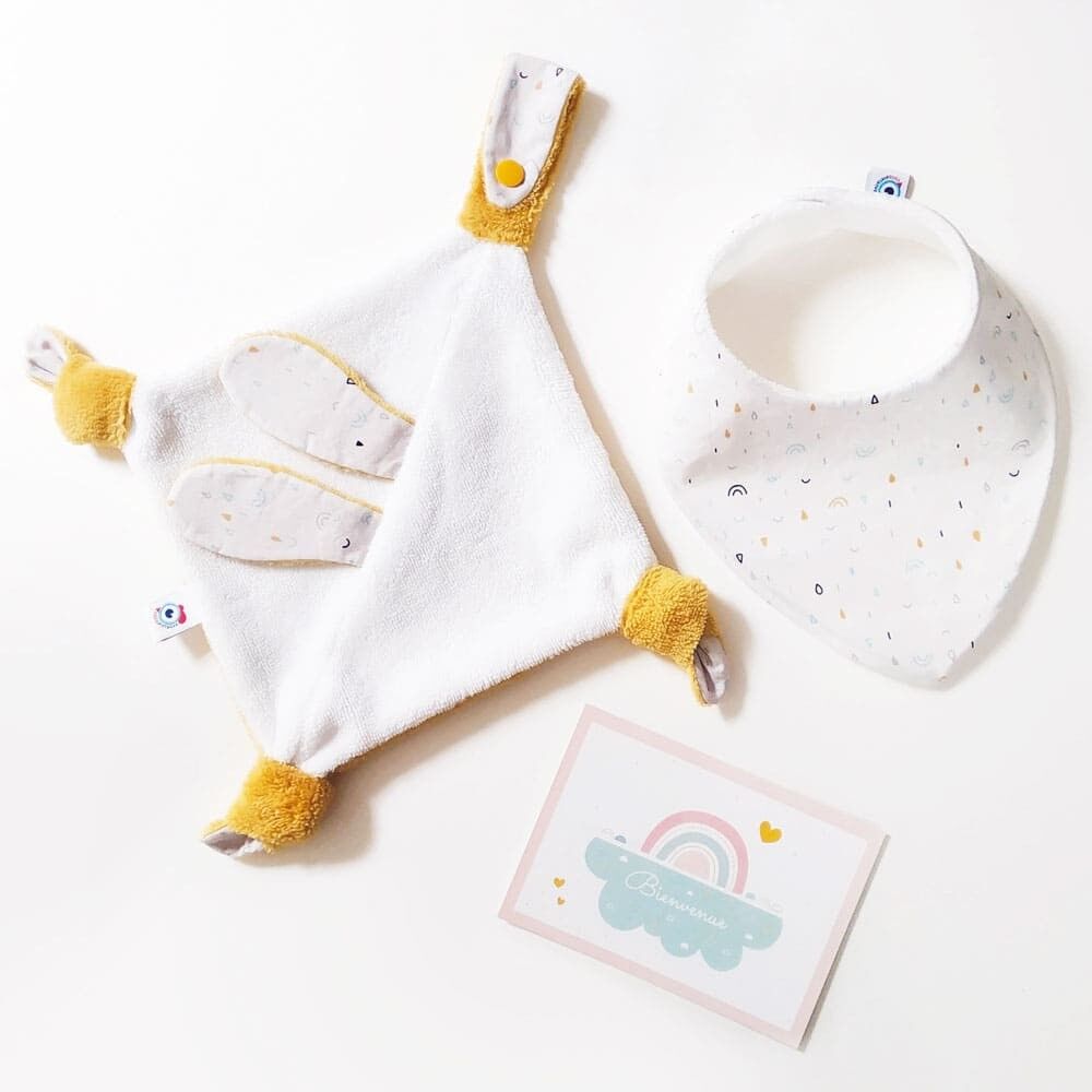 GEBURTSGESCHENK-Paket Baby Mädchen Junge 29€ Rainbow / Rabbit Flachbettdecke + 1 Lätzchen + 1 Geburtskarte