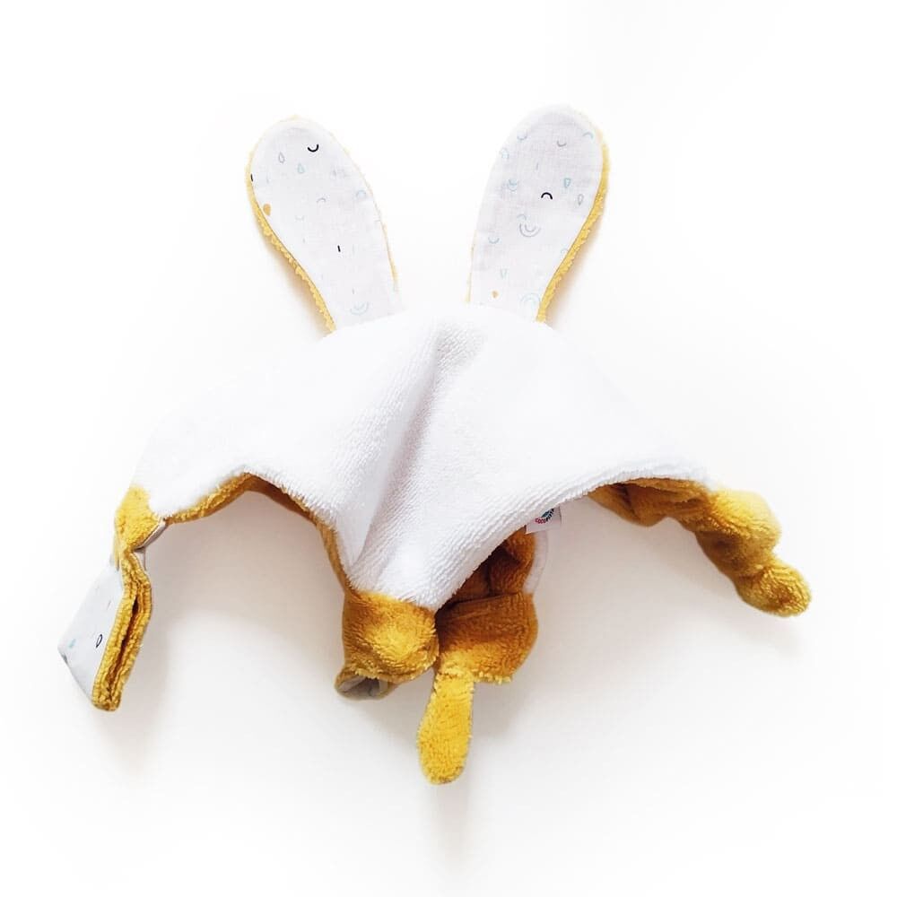 DOUDO flat RABBIT fatto a mano bambina bambino cotone arcobaleno bianco e senape morbida spugna 25x25cm