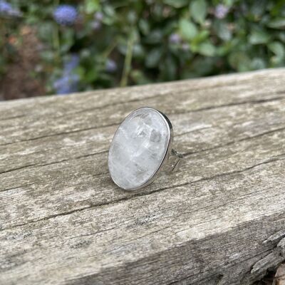 Adjustable oval stone ring in natural rock crystal