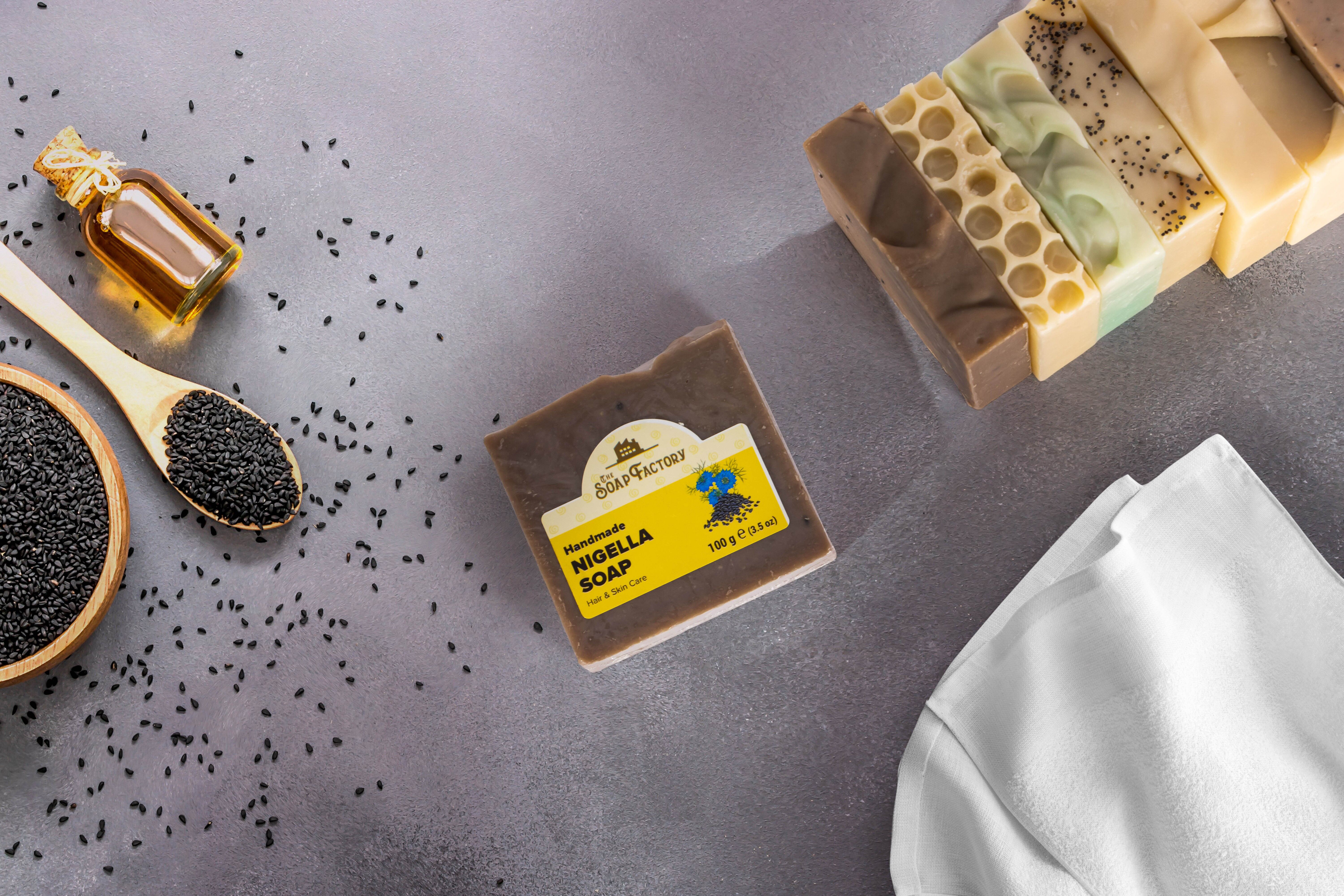 Sapone al CUMIN NERO - Silk Collection - Fatto a mano - The Soap Factory - 100 g