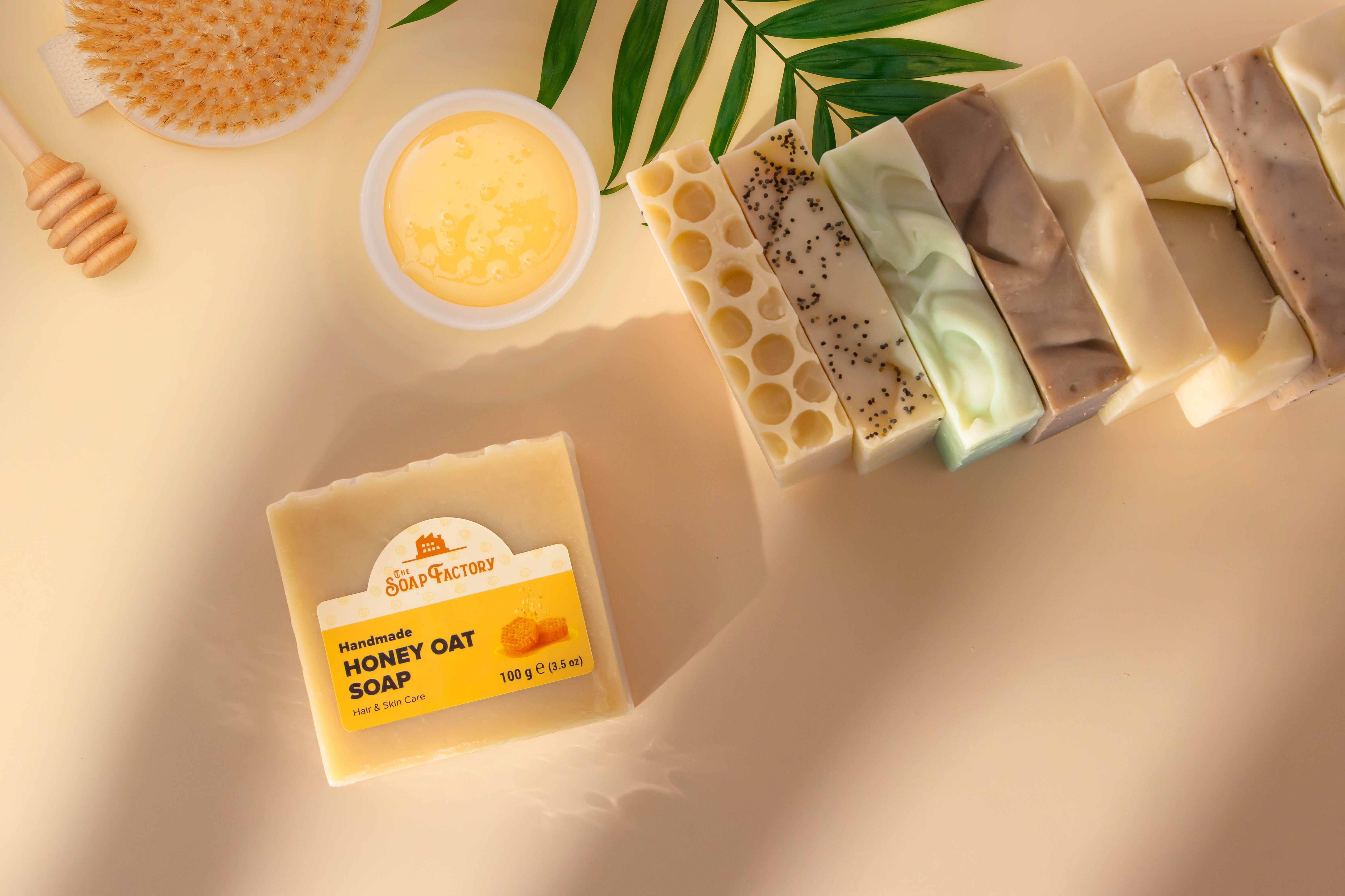 MIELE - SAPONE D'AVENA - Silk Collection - Fatto a mano - The Soap Factory - 100 g