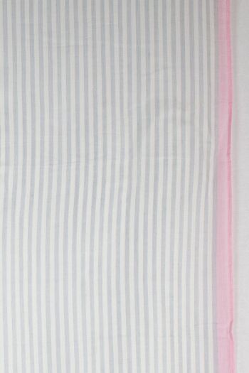 Écharpe en viscose à rayures classiques avec bordure rose fluo - Gris blanc rose fluo 4