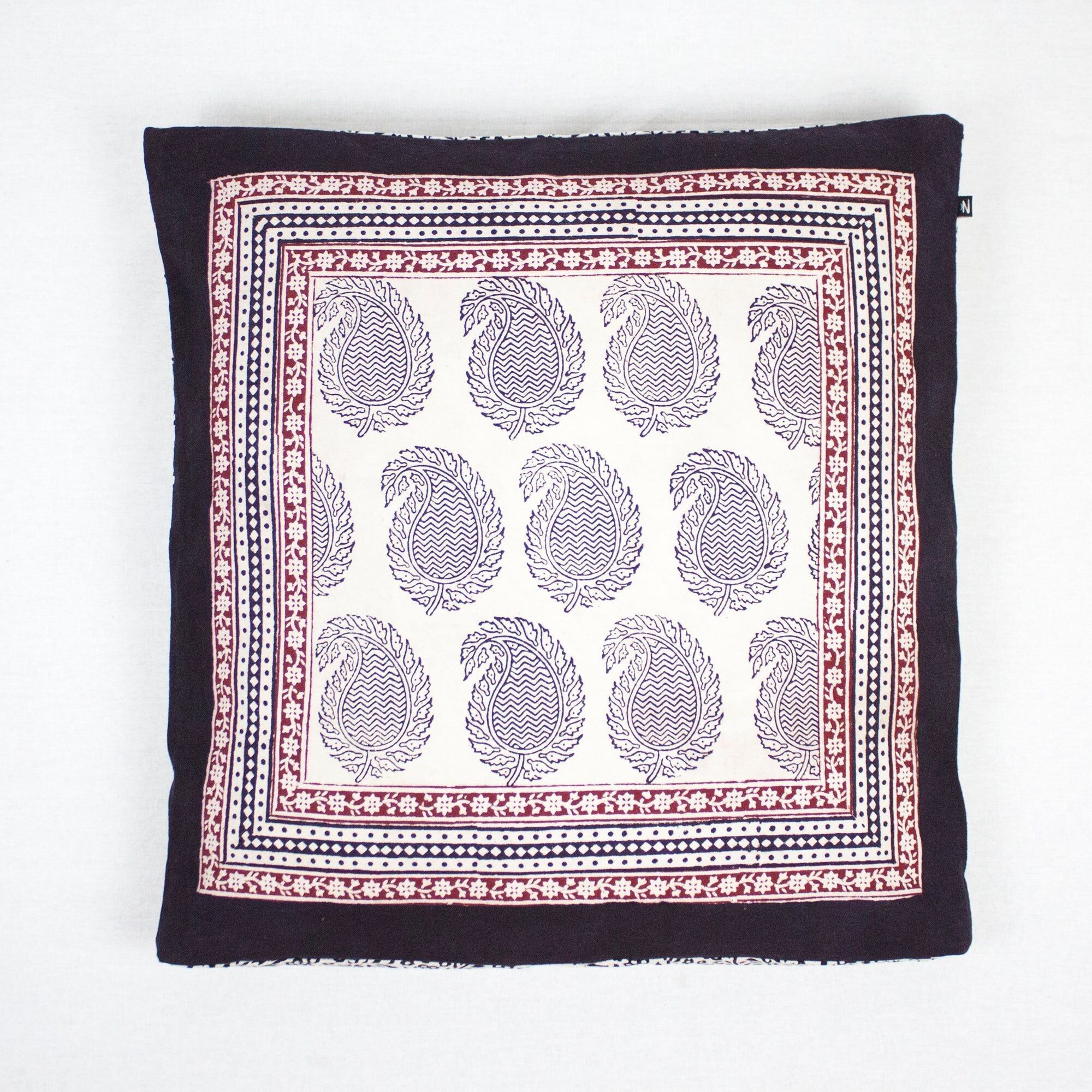 Ambi Paisley & Floral Mix Bagh Hand Block Print Housse de coussin en coton - Blanc Noir Rouge