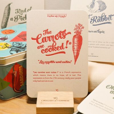 Tarjeta tipográfica Las Zanahorias se Cocen, humor, vegetal, cocina, expresión, vintage, papel reciclado muy grueso, rojo