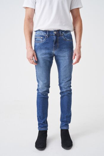 Jean F22 coupe skinny bleu délavé 1