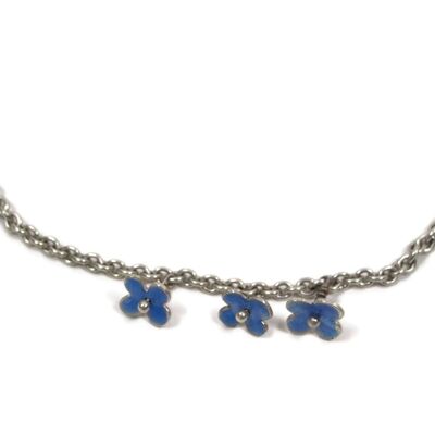 Délicat collier en argent massif avec fleurs émaillées bleu clair