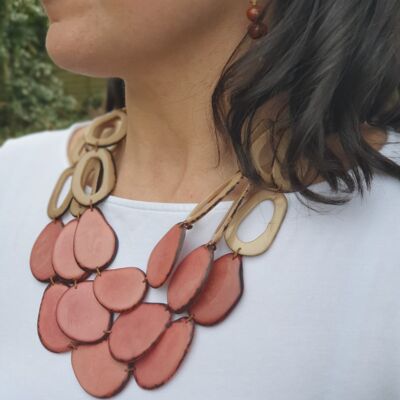 Petala Tagua Necklace - Toffee