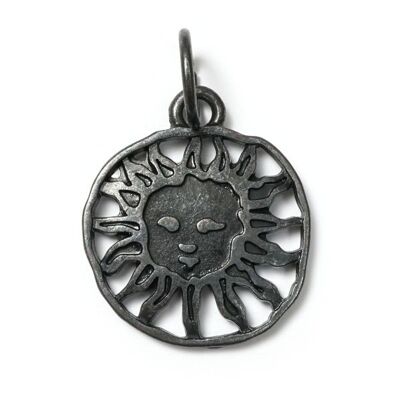 Sunshine BlackBeauty, Amuleto M