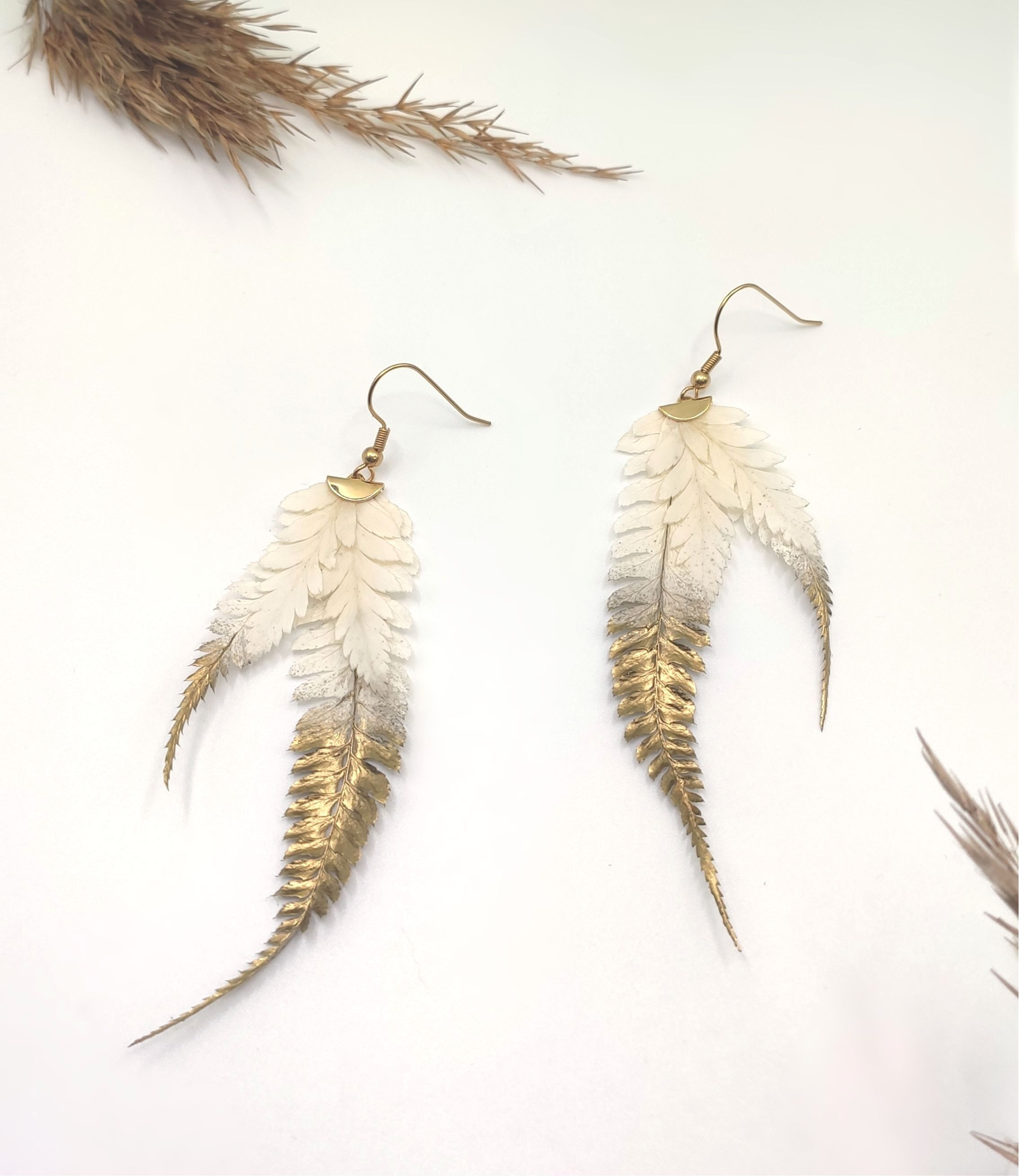 Buy wholesale Cléo gold fern earrings