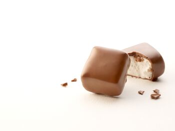 Milk Chocolate Marshmallows 54g/4pcs 3