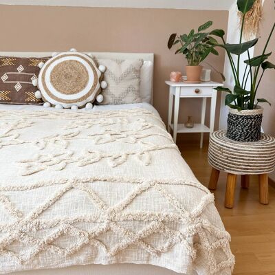 Large handmade blanket made from soft organic cotton 155 X 220 CM | Daisy
